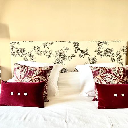 La Girarde Bed & Breakfast Saint-Quentin-de-Caplong ภายนอก รูปภาพ