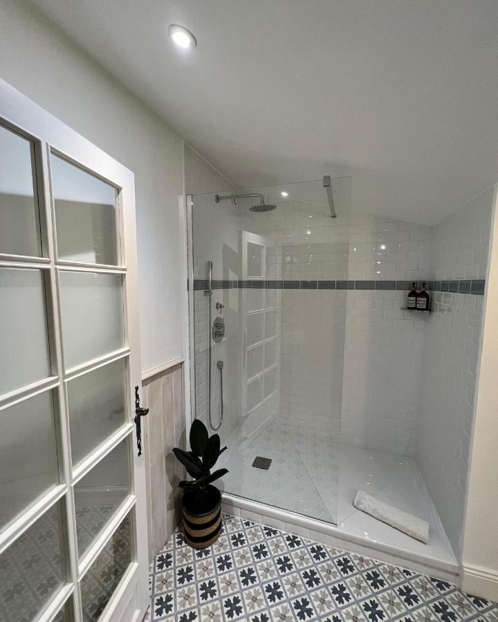 La Girarde Bed & Breakfast Saint-Quentin-de-Caplong ภายนอก รูปภาพ