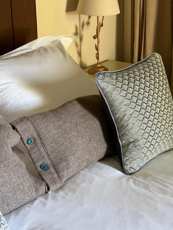La Girarde Bed & Breakfast Saint-Quentin-de-Caplong ภายนอก รูปภาพ